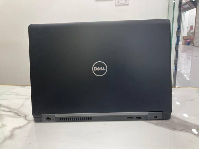 Dell Latitude 5580 HQ Processor - 15.6", Core i5 7th Gen HQ 3