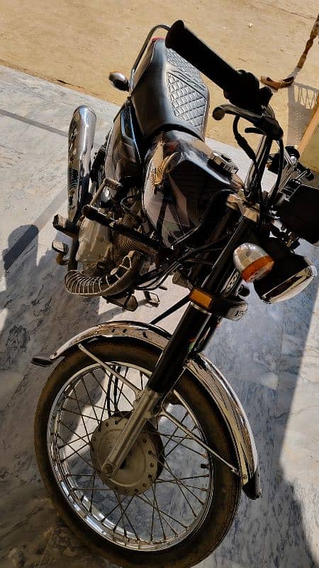 Honda 125 23model good condition 2