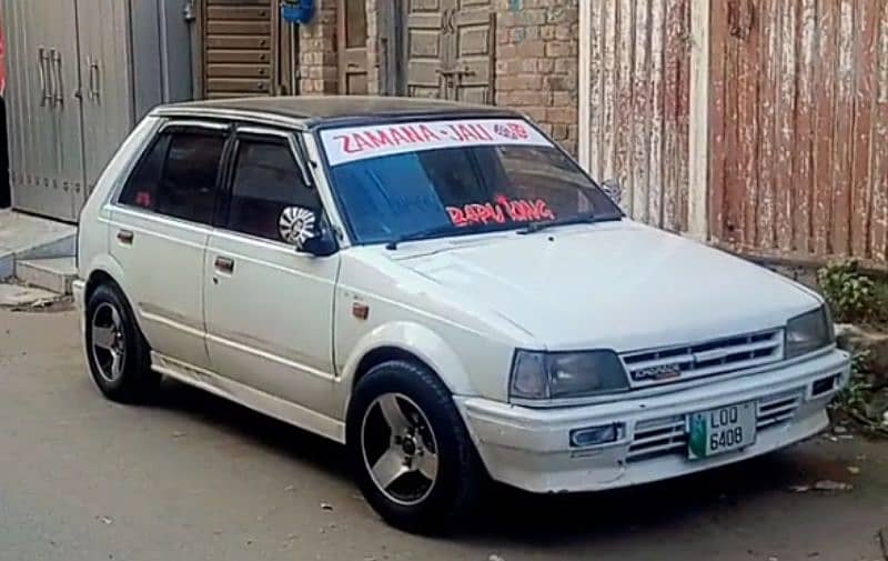 Daihatsu Charade 1986 2