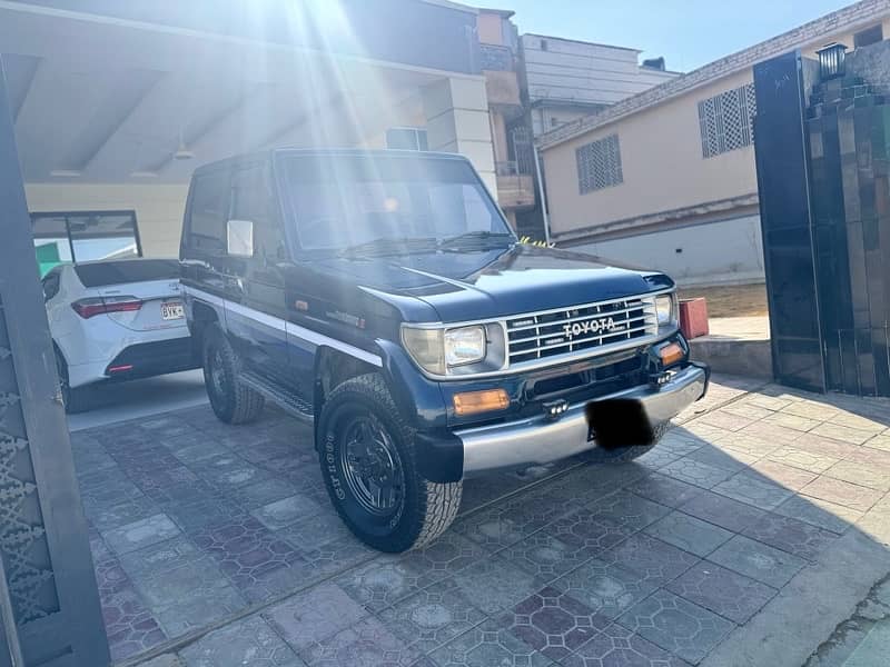 Toyota Land Cruiser 2 1991 1