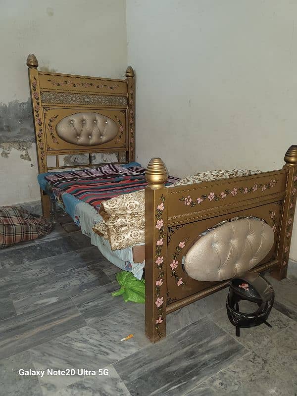 Single Artistic Bed with Mattress 1