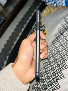 IPHONE 11 64 GB