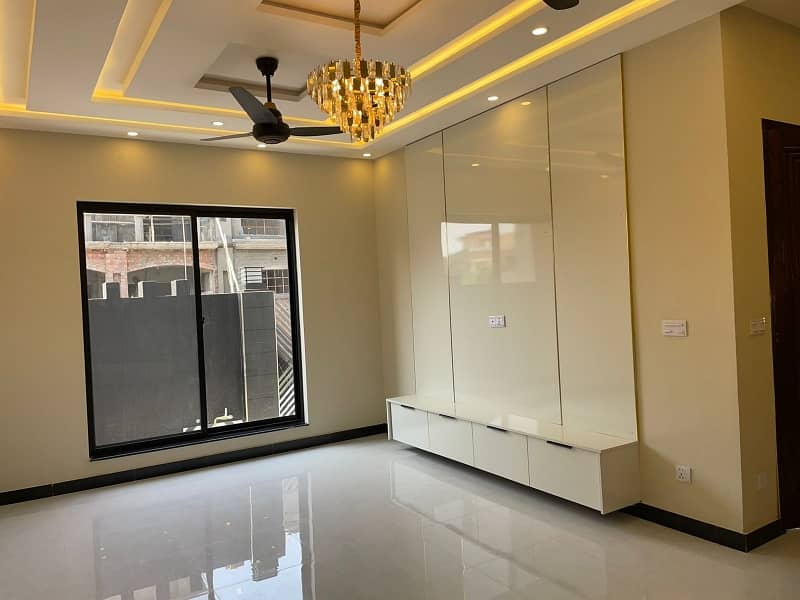 5 Marla Upper Portion For Rent Park View 8