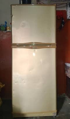 Dawlance medium size fridge on hy just guess dalni hy