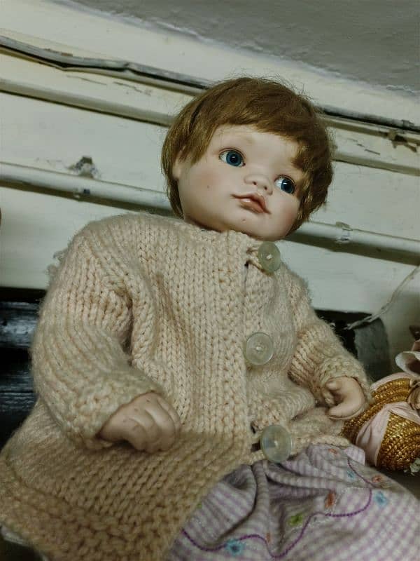 Beautiful Antique Collector Dolls 6