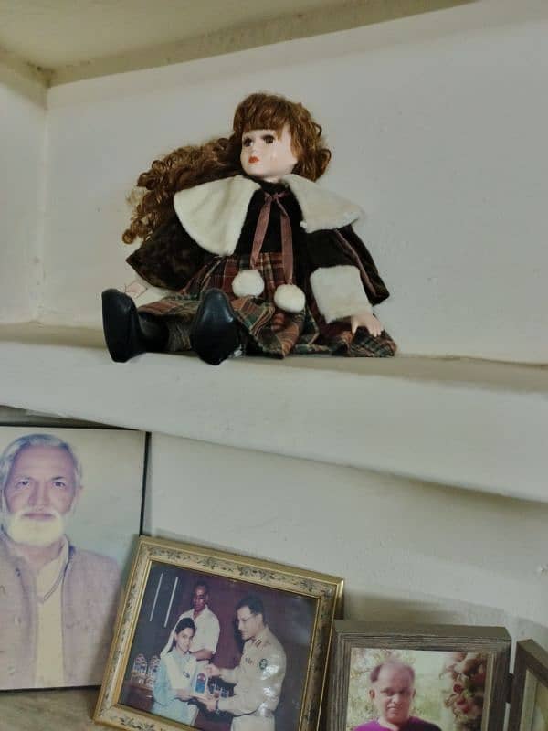 Beautiful Antique Collector Dolls 9