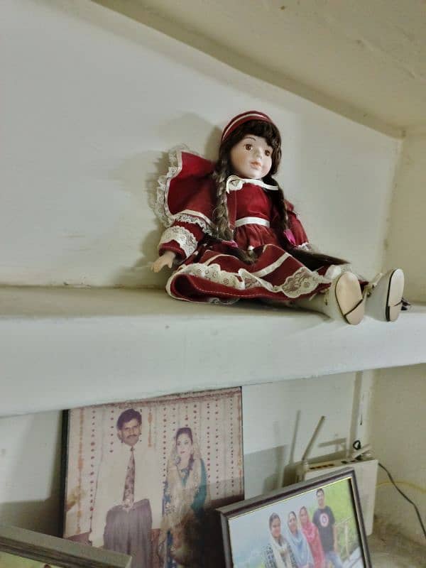 Beautiful Antique Collector Dolls 10