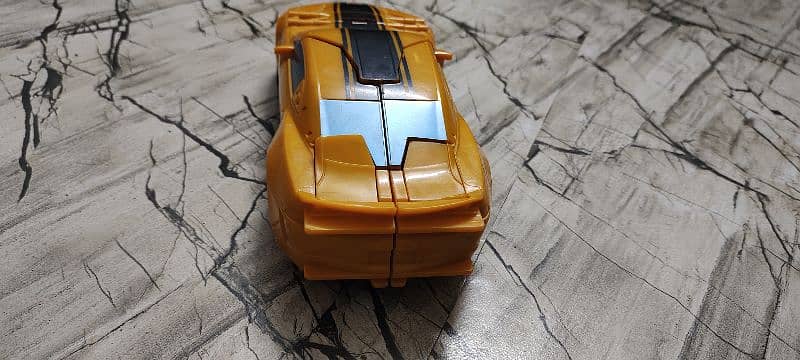 Bumblebee Transformer Robot Car 3