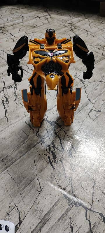 Bumblebee Transformer Robot Car 5