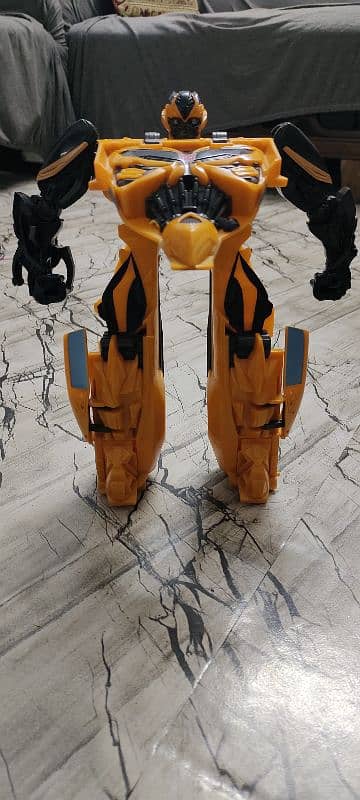 Bumblebee Transformer Robot Car 7