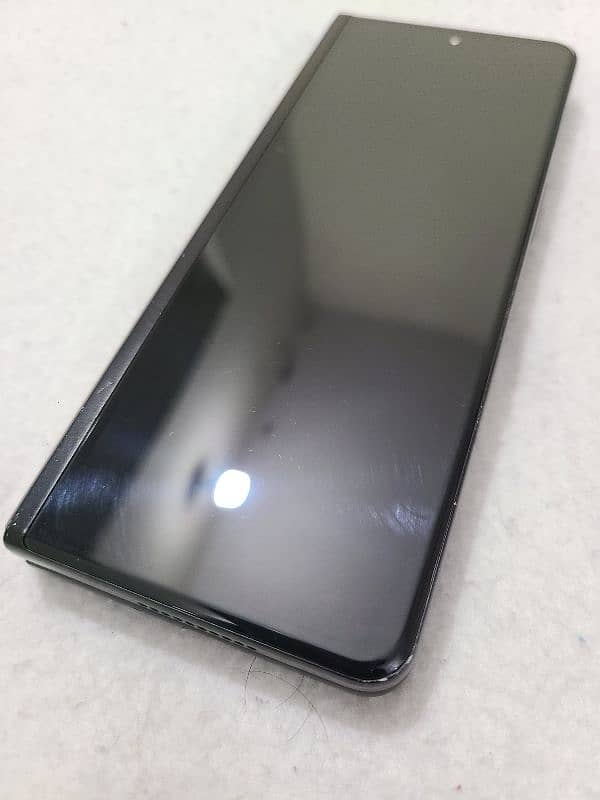 samsung galaxy z fold3 iPhone sony oneplus oppo vivo 3