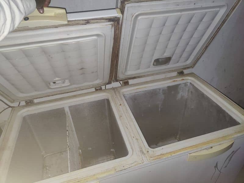 deep freezer9/10 condition 2