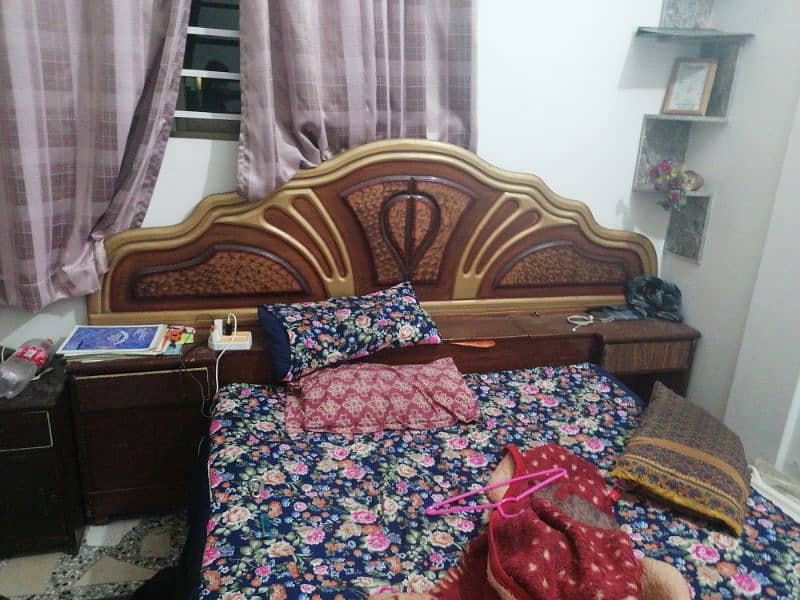 Bed urgently for sale 0