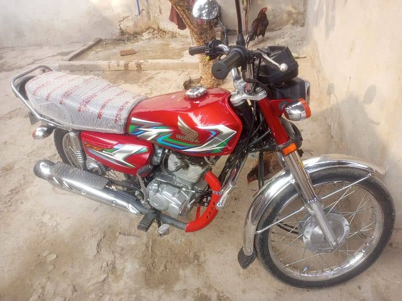 Honda 125 motorcycle hai 5