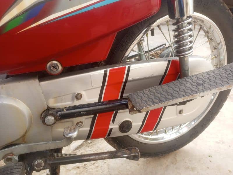 Honda 125 motorcycle hai 8