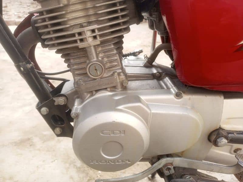 Honda 125 motorcycle hai 9