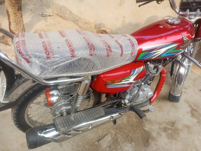 Honda 125 motorcycle hai 10