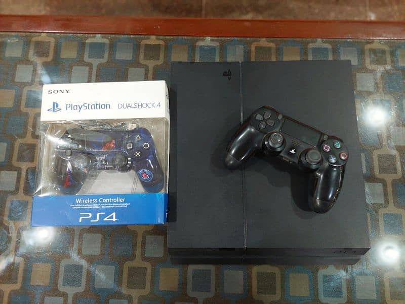 PS4 fat game for sale with 1000GB and 2 controllers+7 games installed 5