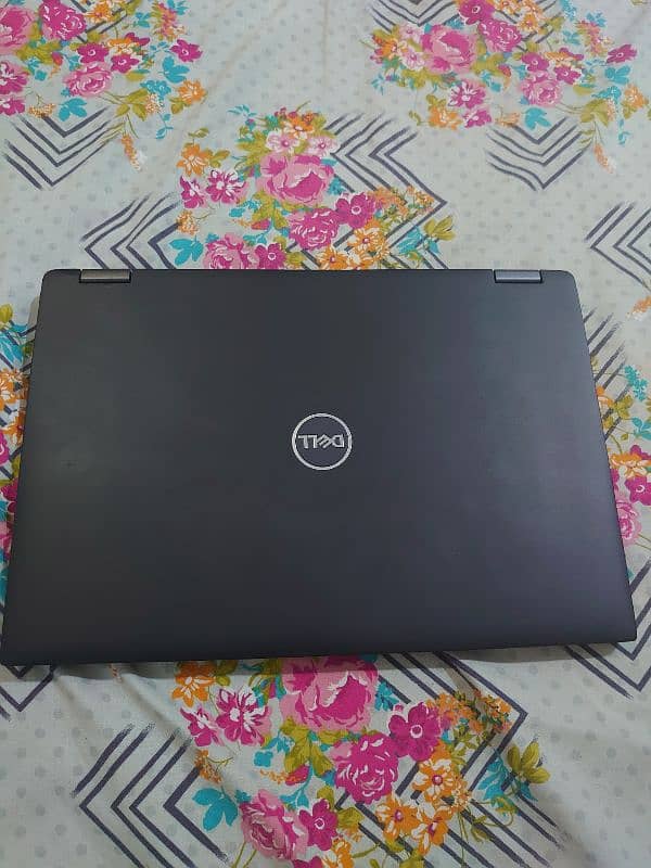 Dell XPS 2 in one touch screen , 360 Rotatable , core I7 . 2