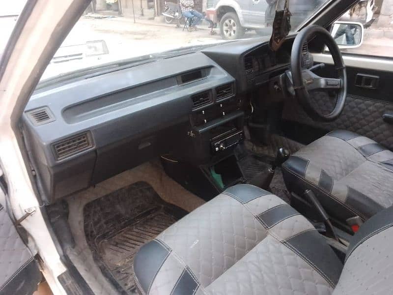 Toyota Corolla 1986 3