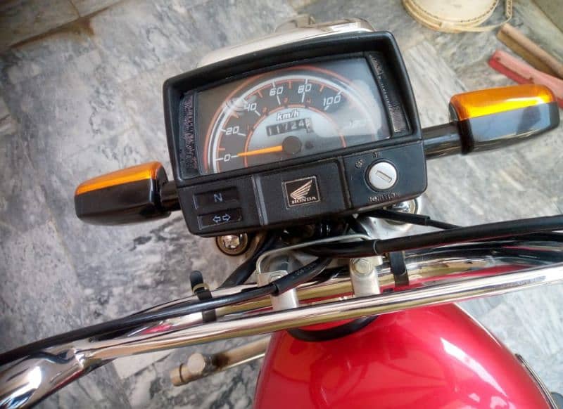 Honda CD 70 6