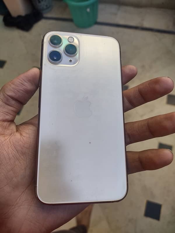 iphone 11 pro with box 0