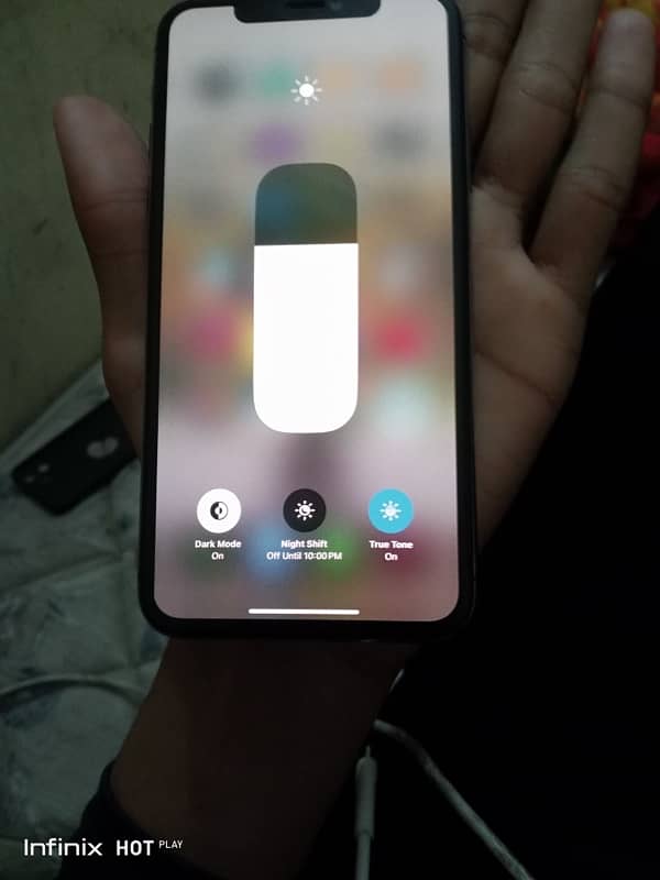 iPhone 11 Pro Max 6