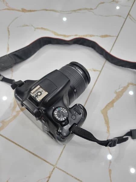 Canon dslr eos 1300D 2