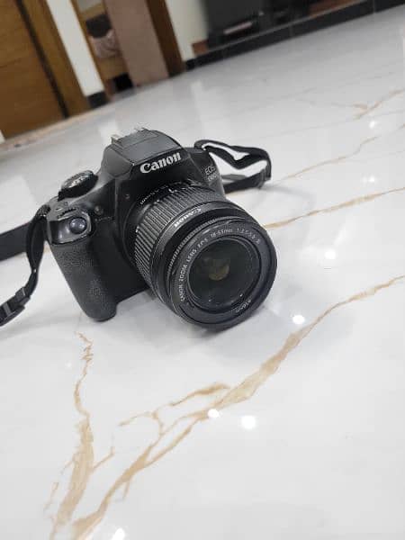 Canon dslr eos 1300D 3