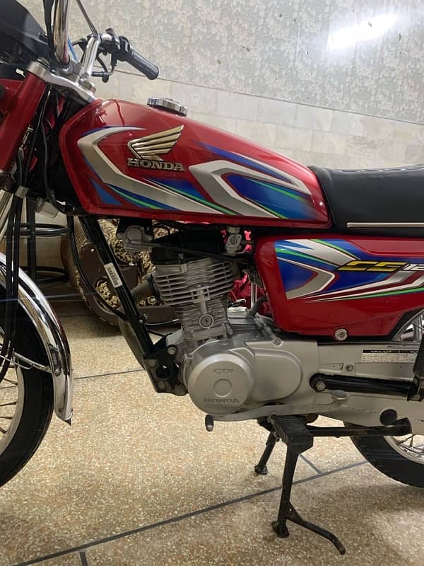 honda cg125 lush condition first owner 7