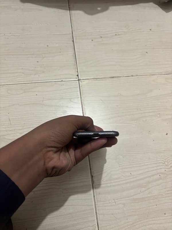 Iphone 8 64gb PTA approve with box 1