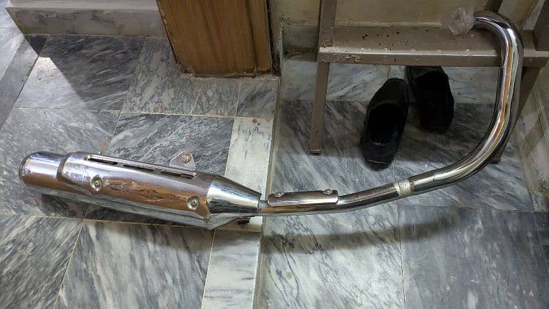 Ybr-G 2017 original silencer for sale 3