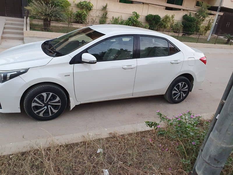 Toyota Corolla GLI 2016 b2b  full original manual 10