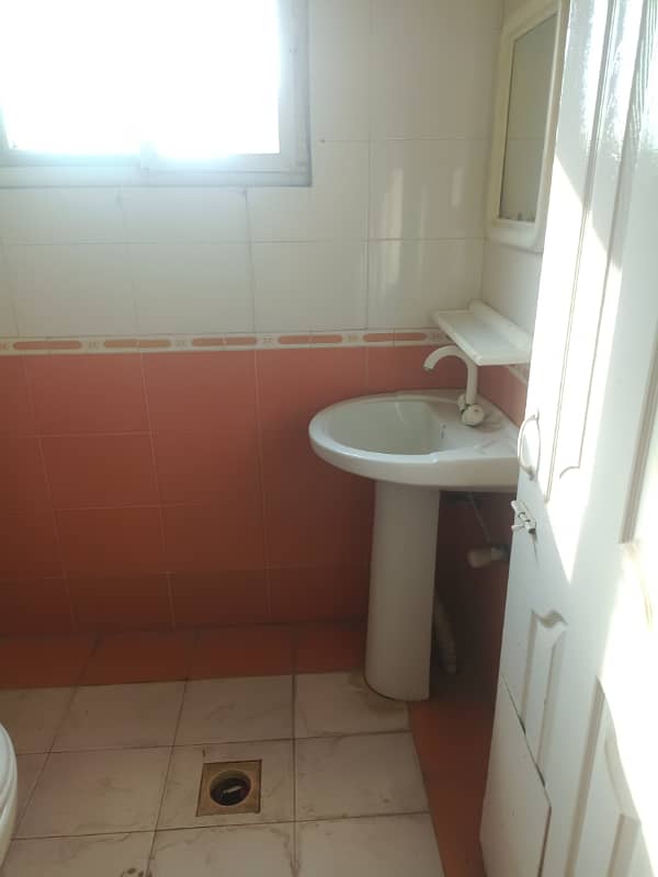 2 bed corner flat for rent in G-15 Markaz 2