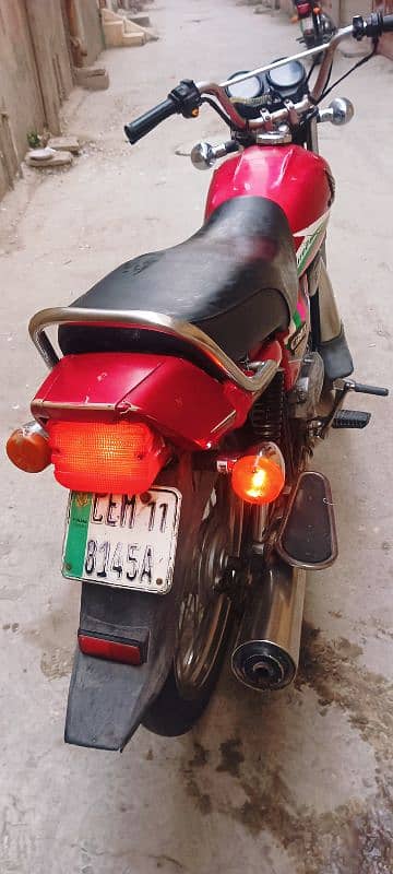 Honda CD 100cc 4