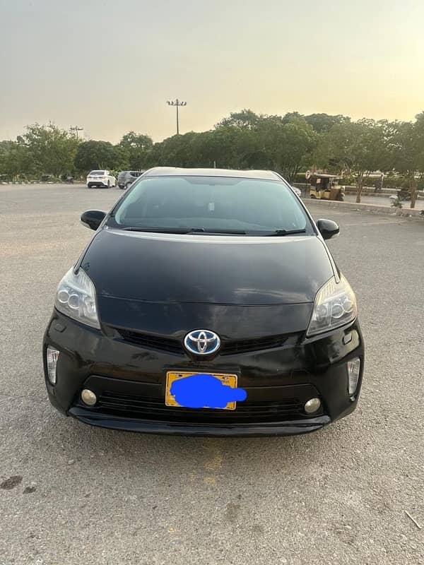 Toyota Prius 2012 1