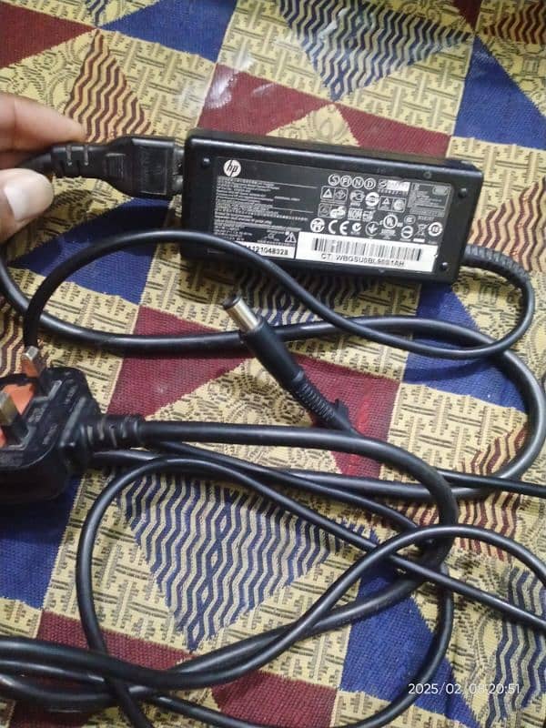 original HP laptop charger 0