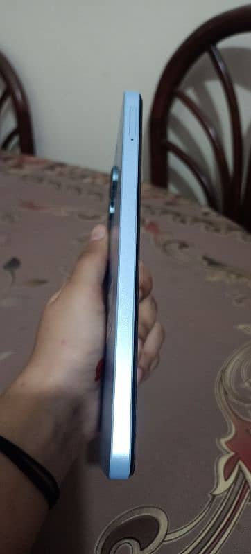 128/8 GB Real Me Note 50 2