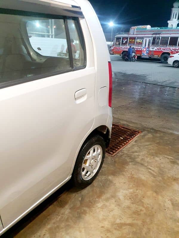 Suzuki Wagon R 2019 3