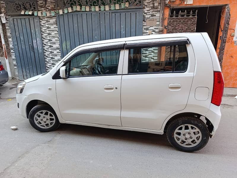 Suzuki Wagon R 2018 3