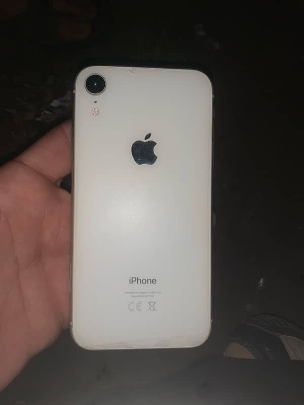 iPhone XR 0