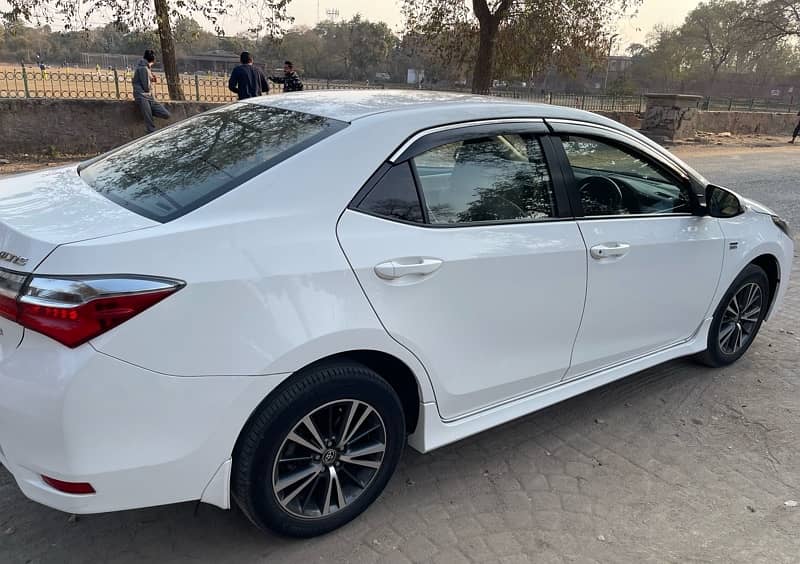 Toyota Corolla Altis 2019 3