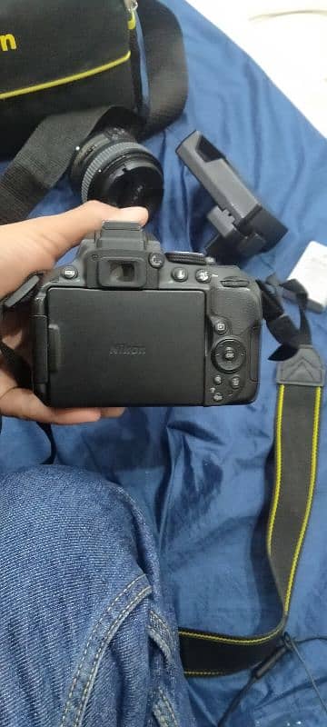 Nikon D5300 for sale in best condition 2