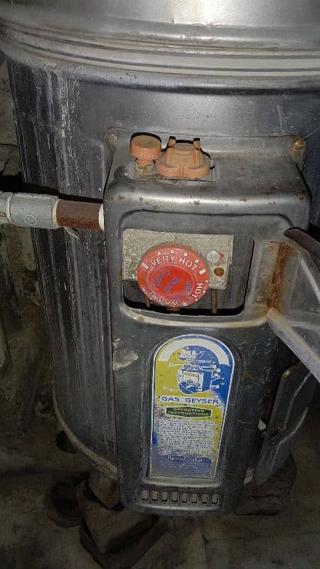 Super Asia Gas Geyser, 100% working condition, 0 fault. 6