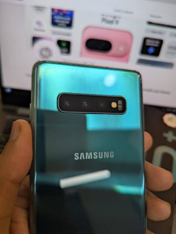 Samsung S10 plus condition 10/10 same like new with box 0