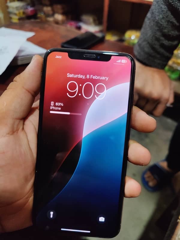 Iphone Xs max 256 Sim working 5