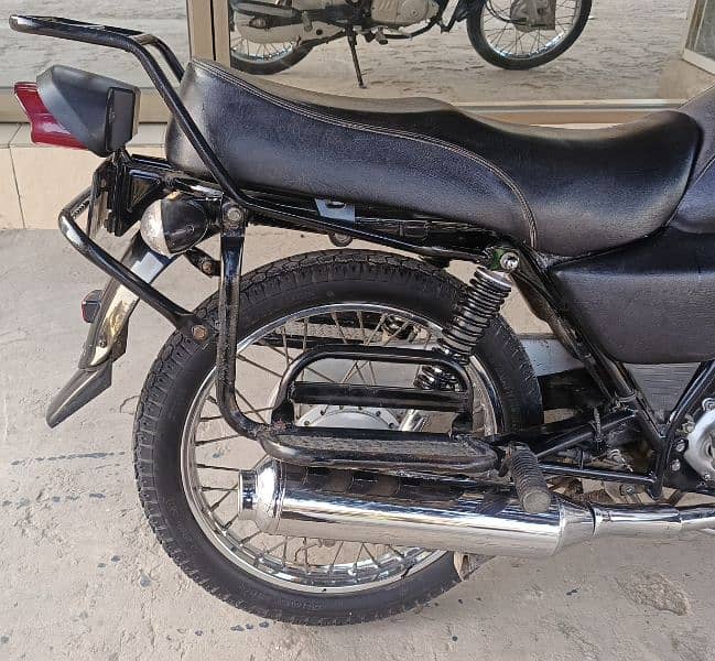 SUZUKI GS 150 FOR SALE 2