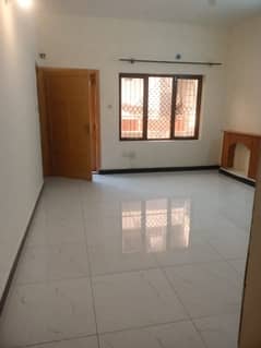 I. 8 Room Available For Rent