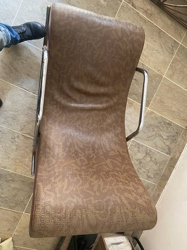 Rocking Chair Comfortable 3