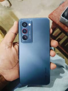 Tecno camon 18 premier